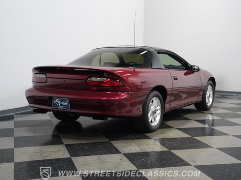 Used 1994 Chevrolet Camaro Z28 RWD image 12