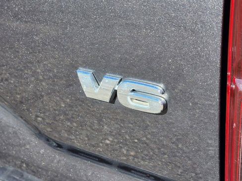 Used 2019 Toyota Tacoma SR image 18