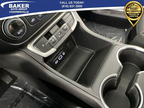 Certified 2024 GMC Terrain SLT w/ Elevation Edition image 16