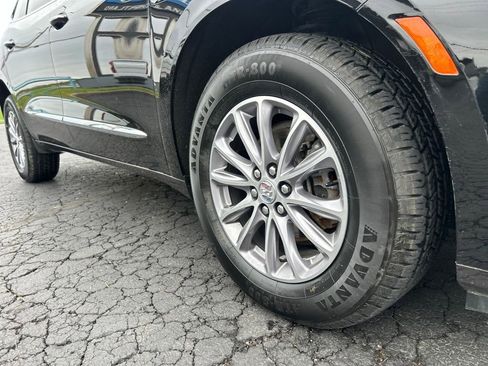 Used 2023 Buick Enclave Essence AWD/4WD image 11