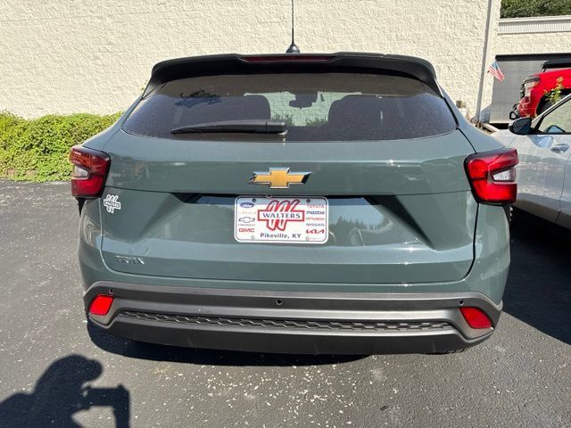 New 2026 Chevrolet Trax LS w/ LS Convenience Package FWD image 6