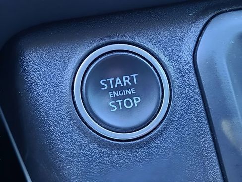 Used 2022 Land Rover Defender 110 image 33