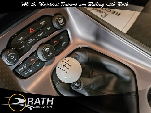 Used 2023 Dodge Challenger R/T w/ T/A Package image 15