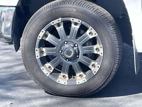 Used 2017 Toyota Tundra Limited image 20