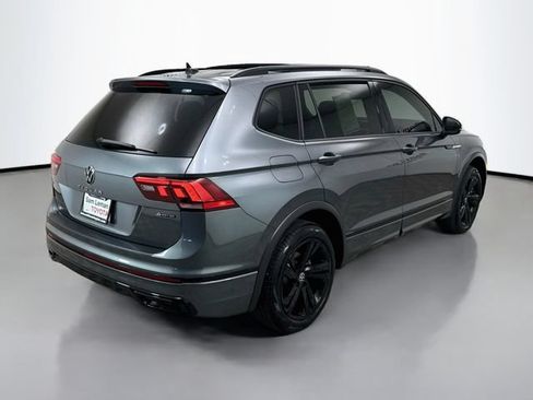 Used 2024 Volkswagen Tiguan SE R-Line AWD/4WD image 7