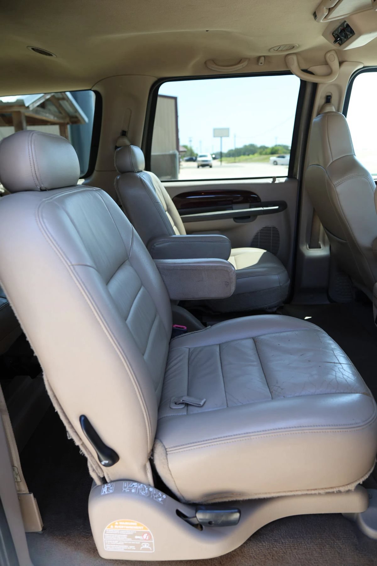 Used 2004 Ford Excursion Limited AWD/4WD image 36