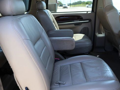Used 2004 Ford Excursion Limited AWD/4WD image 36