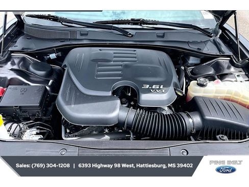 Used 2021 Dodge Charger SXT RWD image 8