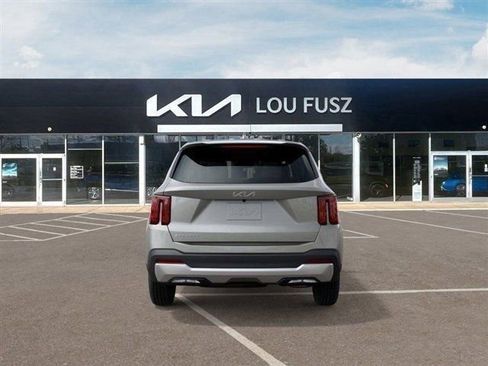 New 2026 Kia Sorento LX FWD image 5
