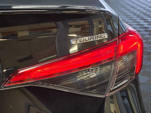 Used 2022 Honda Civic Touring image 16