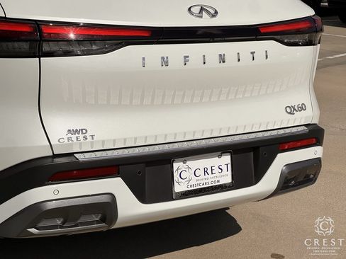 Used 2023 INFINITI QX60 Sensory w/ Cargo Package AWD/4WD image 6