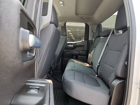 Used 2020 Chevrolet Silverado 1500 Custom w/ Custom Value Package AWD/4WD image 6