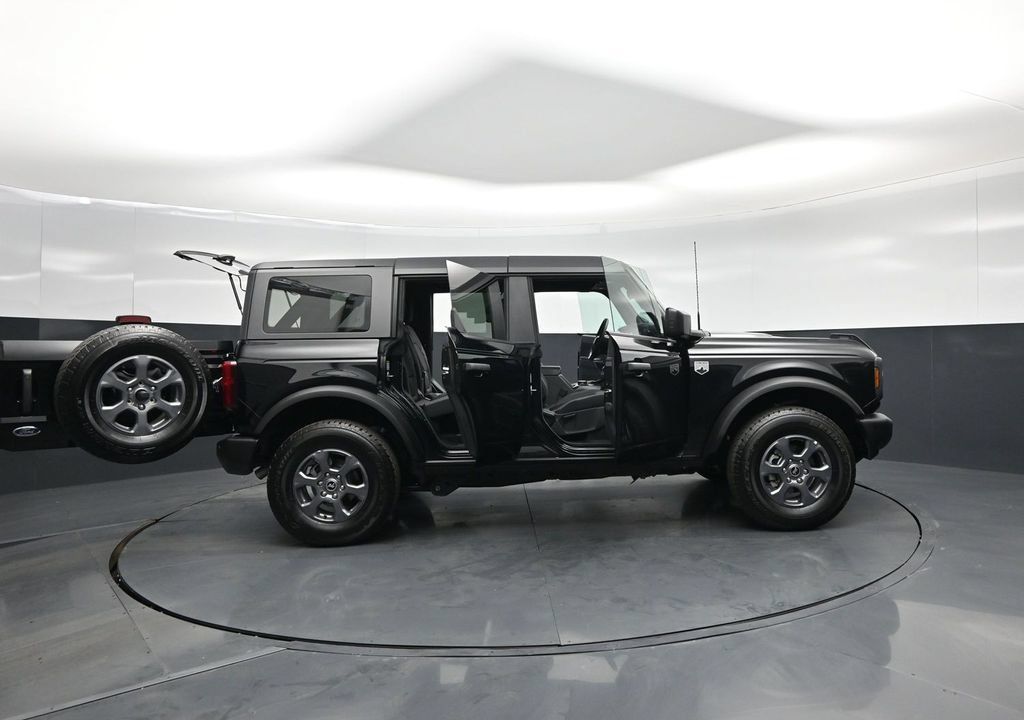 Used 2025 Ford Bronco Big Bend AWD/4WD image 4