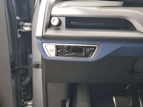 New 2026 Cadillac Vistiq Premium Luxury image 33