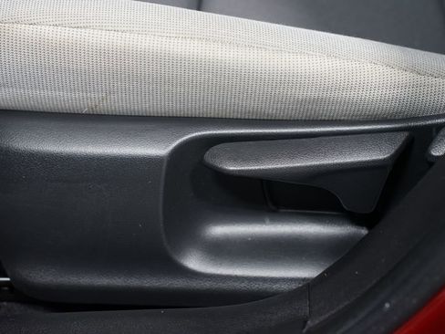 Certified 2023 Toyota Corolla LE image 30