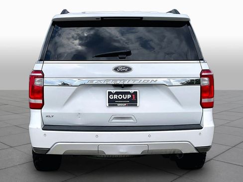 Used 2020 Ford Expedition XLT RWD image 3