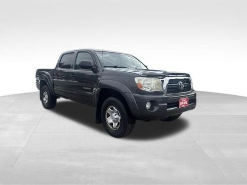 Used 2011 Toyota Tacoma 4x4 Double Cab w/ SR5 Pkg #2 image 1