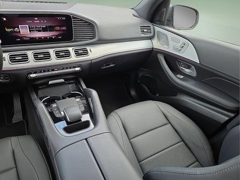 Used 2025 Mercedes-Benz GLE 350 4MATIC image 12