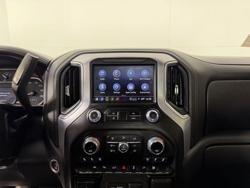 Used 2022 GMC Sierra 1500 SLT AWD/4WD image 17