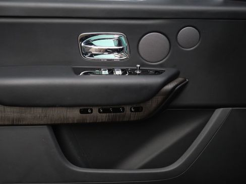 Certified 2021 Rolls-Royce Cullinan AWD/4WD image 11