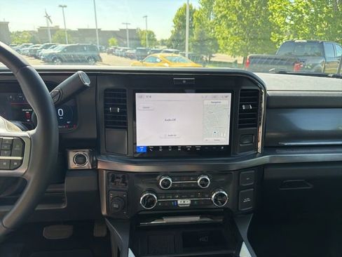 Certified 2025 Ford F250 Lariat AWD/4WD image 16