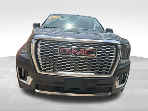 Used 2023 GMC Yukon XL Denali AWD/4WD image 2