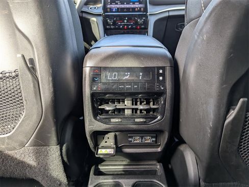 Used 2023 Jeep Grand Cherokee L Limited w/ Trailer Tow Group (B) image 55