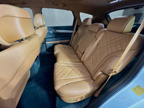 Certified 2025 Genesis GV80 3.5T Prestige image 24