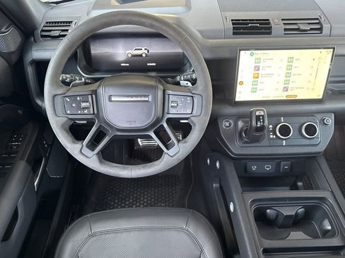 Used 2024 Land Rover Defender 110 V8 AWD/4WD image 15
