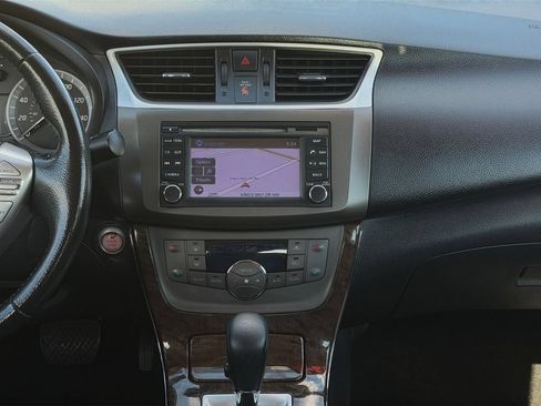 Used 2013 Nissan Sentra SL w/ Navigation Pkg FWD image 16