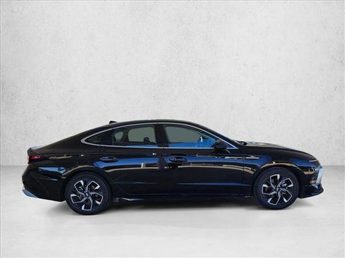 Used 2024 Hyundai Sonata SEL FWD image 4