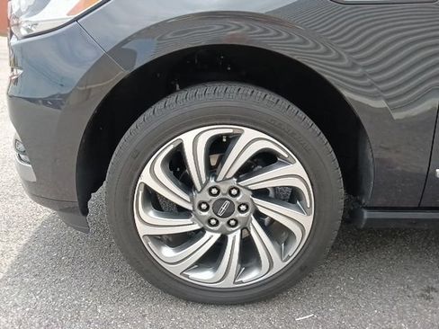 Used 2024 Lincoln Navigator Reserve AWD/4WD image 10
