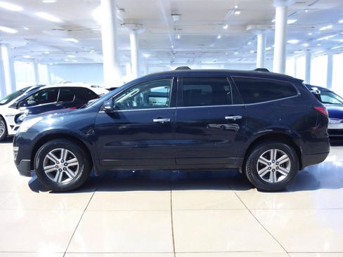 Used 2015 Chevrolet Traverse LT image 7