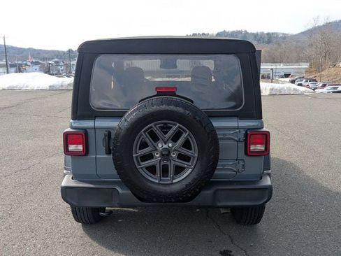 Used 2024 Jeep Wrangler Sport S image 6