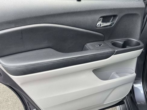 Used 2016 Honda Pilot Touring image 13