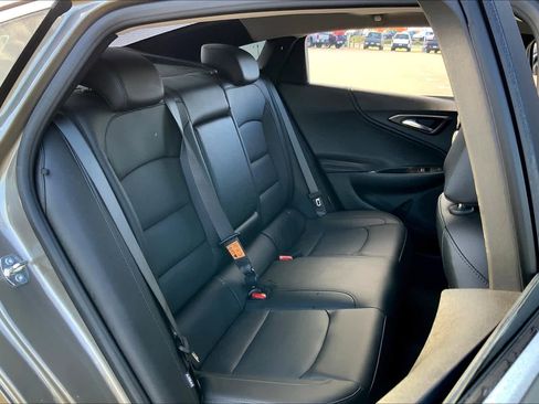 Used 2020 Chevrolet Malibu Premier FWD image 19