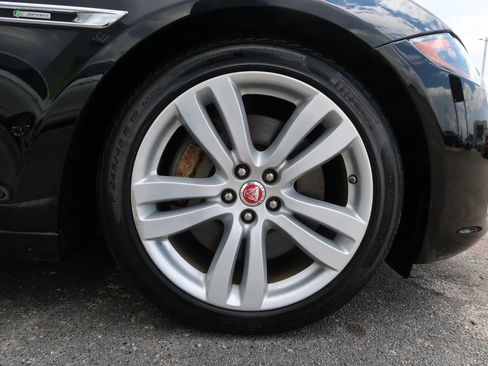 Used 2017 Jaguar XJ R-Sport image 51