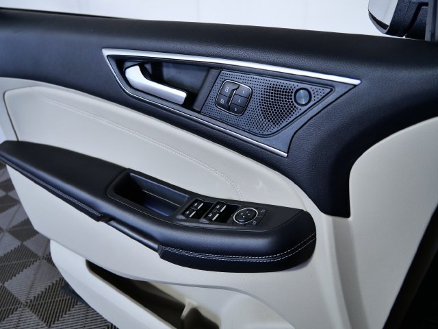 Certified 2024 Ford Edge Titanium AWD/4WD image 26