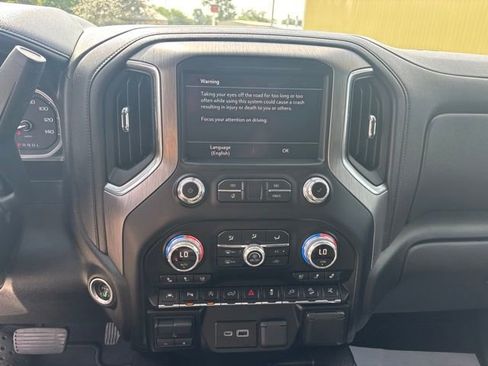 Used 2019 GMC Sierra 1500 Denali w/ Denali Ultimate Package AWD/4WD image 9