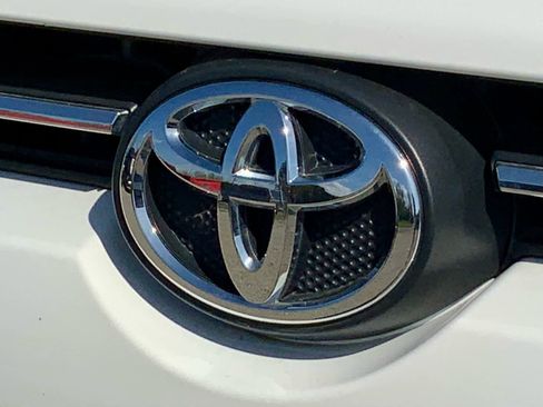 Used 2024 Toyota 4Runner TRD Off-Road AWD/4WD image 16