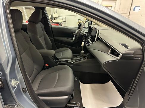 Used 2021 Toyota Corolla LE image 26