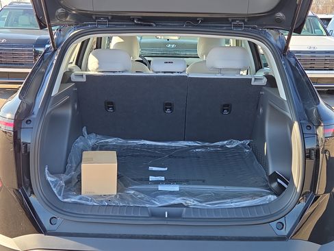 New 2026 Hyundai Kona SE image 4