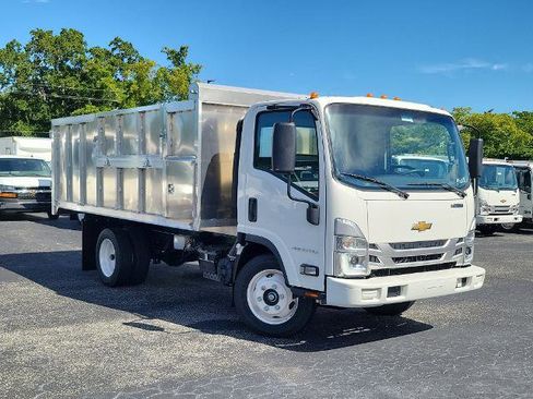 New 2025 Chevrolet Low Cab Forward image 24