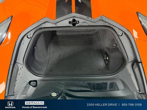 Used 2022 Chevrolet Corvette Stingray Premium Cpe w/ Z51 Performance Package RWD image 32