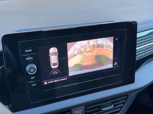 Used 2025 Volkswagen Jetta S image 17