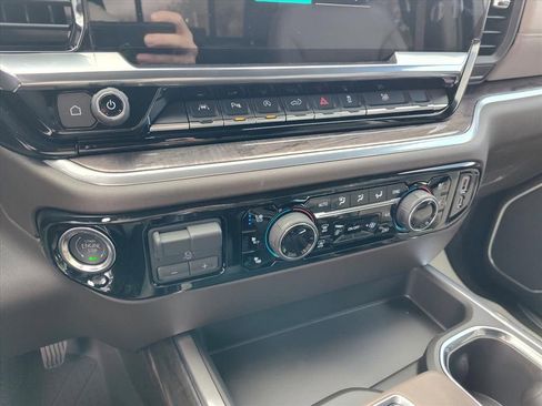 New 2026 Chevrolet Silverado 1500 LTZ w/ LTZ Convenience Package II AWD/4WD image 16