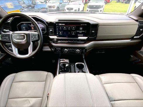 Used 2024 GMC Sierra 1500 SLT image 14