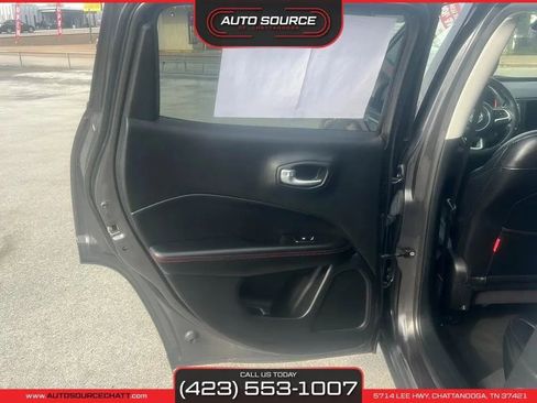 Used 2017 Jeep Compass Trailhawk w/ Navigation Group image 15