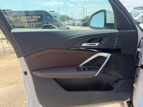 Used 2025 BMW X1 xDrive28i w/ Technology Package AWD/4WD image 15