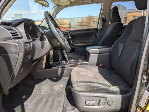 Used 2014 Toyota 4Runner Trail AWD/4WD image 12